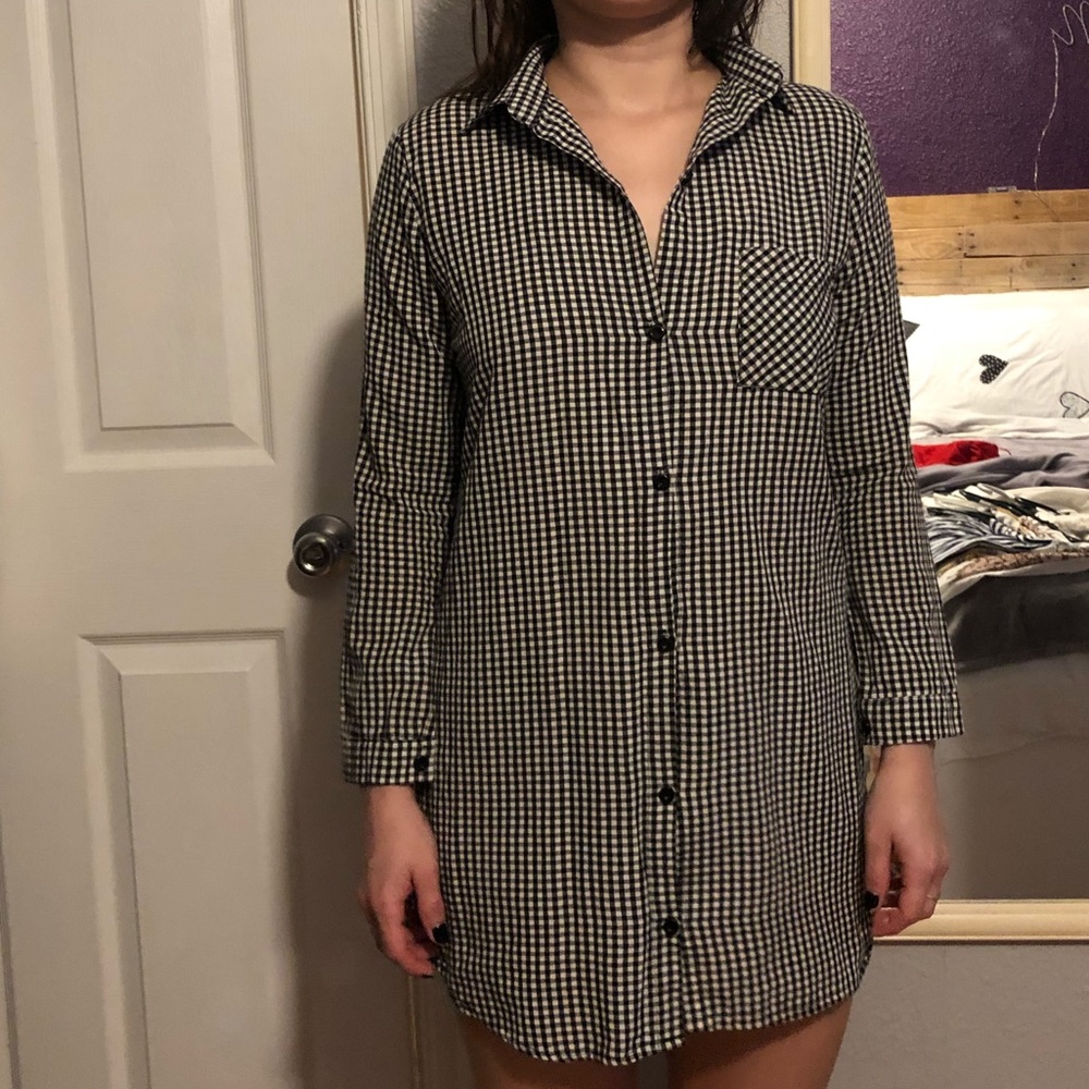 Button down shirt - Picture 3 of 3